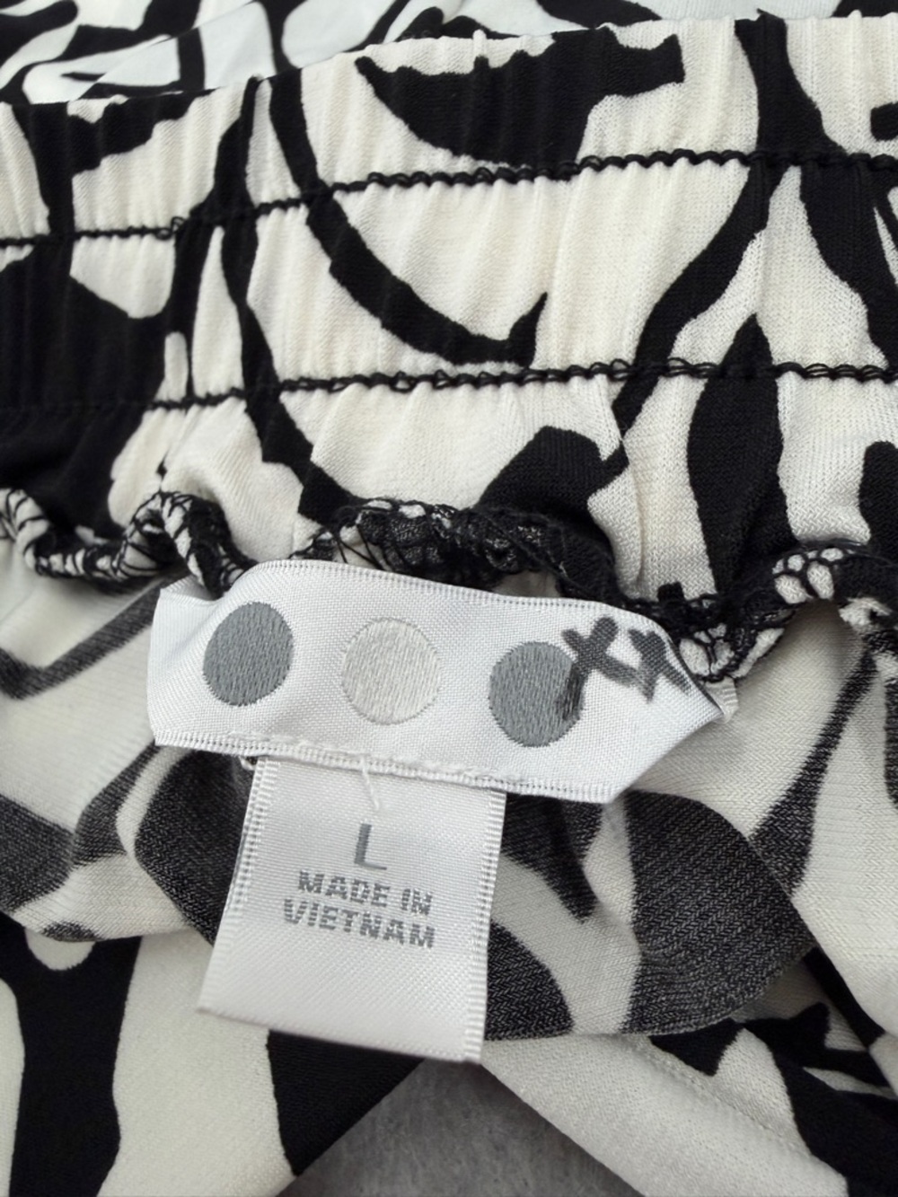 Three Dots Pants Womens L Black White Print Palazzo Resortwear Boho Comfy NWT - Picture 11 of 13